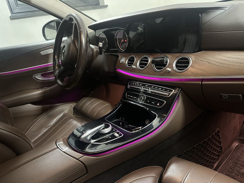 Mercedes-Benz E Mercedes-Benz E 220 d AMG Line Automatic