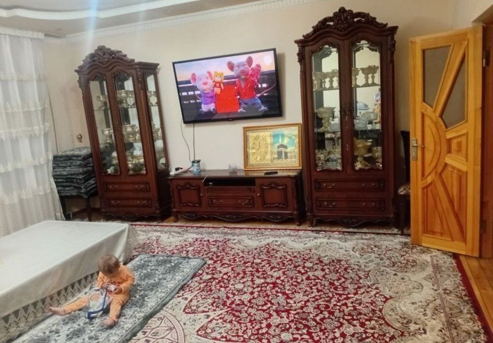 Sergeliy 4 da 3 hona