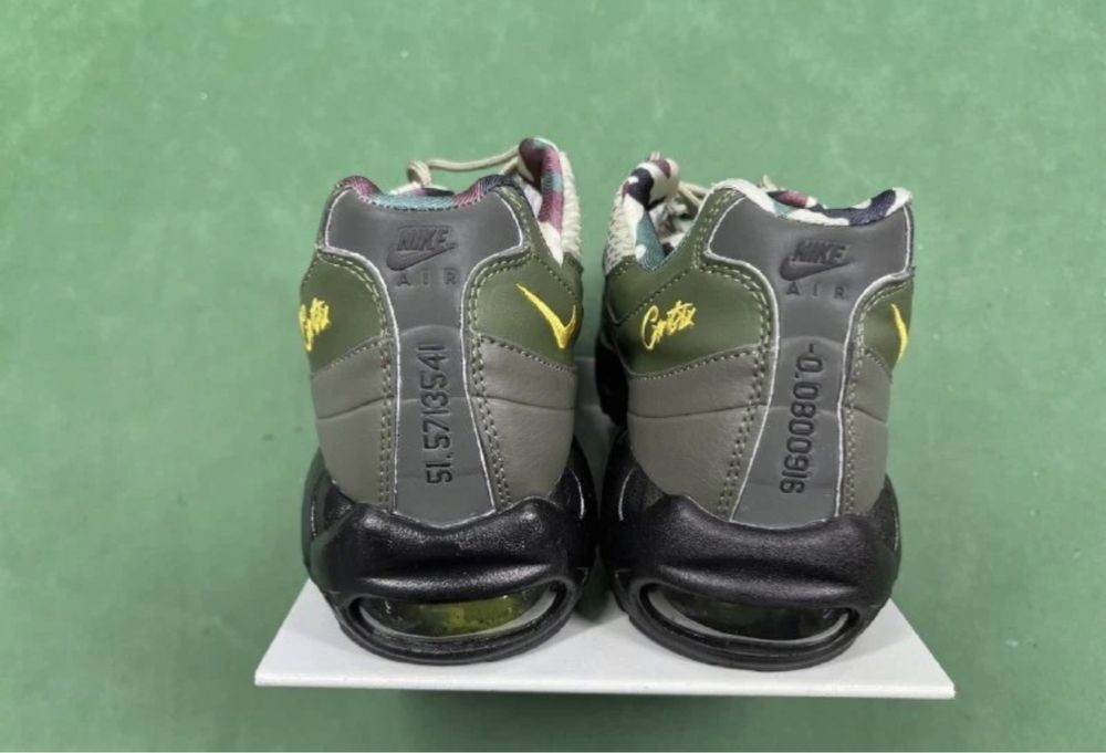 Нови обувки на Nike