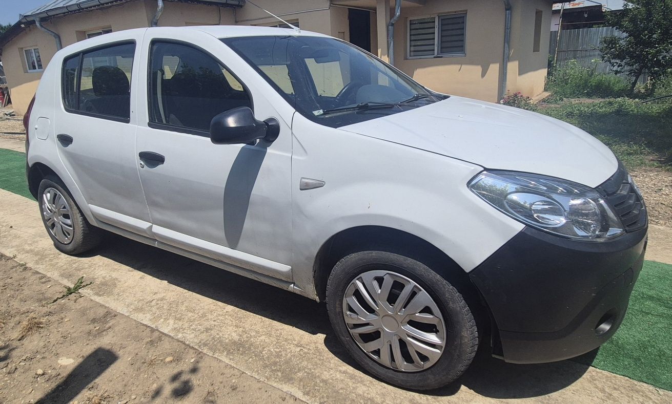 Dacia sandero 2010 1.4 gpl