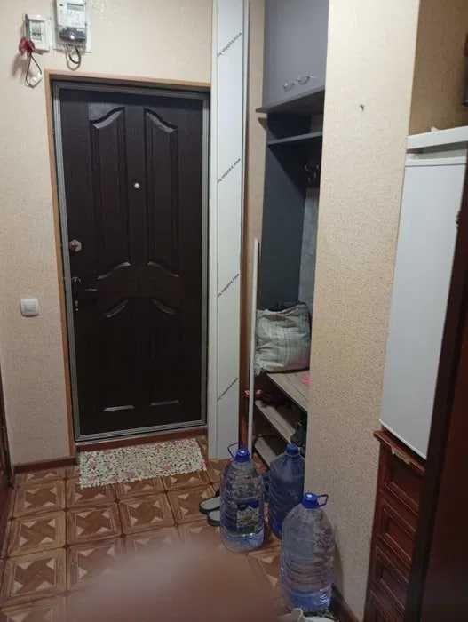 Yunusobod tumani (batumskiy) 1 xonali kvartira sotilmoqda faqat naxt