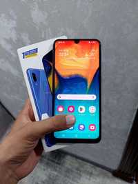 Samsung Galaxy A30 srochno