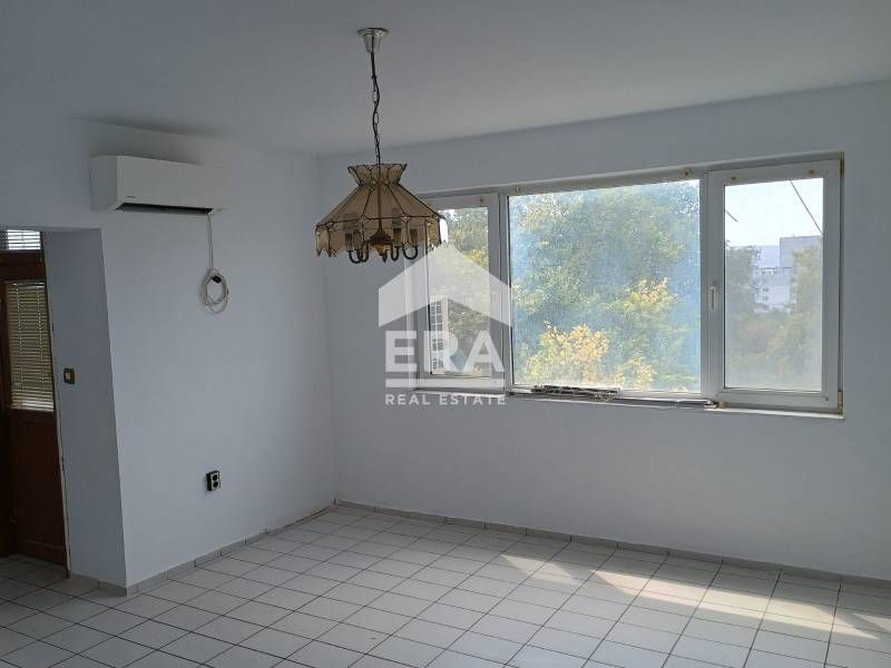 Продава се Тристаен апартамент в Варна, Младост 1 - 109 кв.м за 2092 €/кв.м - Снимка #4