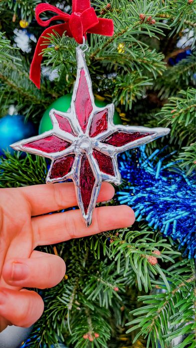 Ръчно изработени от стъкло и калай , коледни играчки за елха