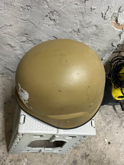 Военна каска подходящ за Airsoft или за мотор