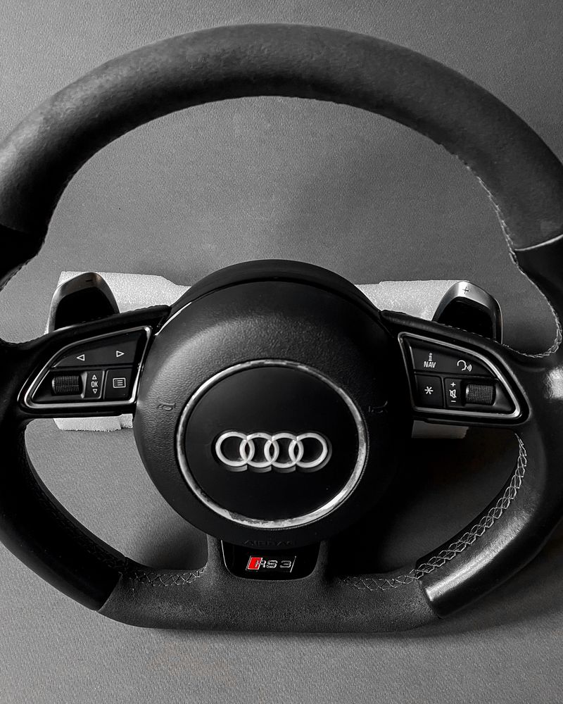 Audi RS3/S3 8v Flat bottom steering wheel / Ауди РС/С3 8в скосен волан
