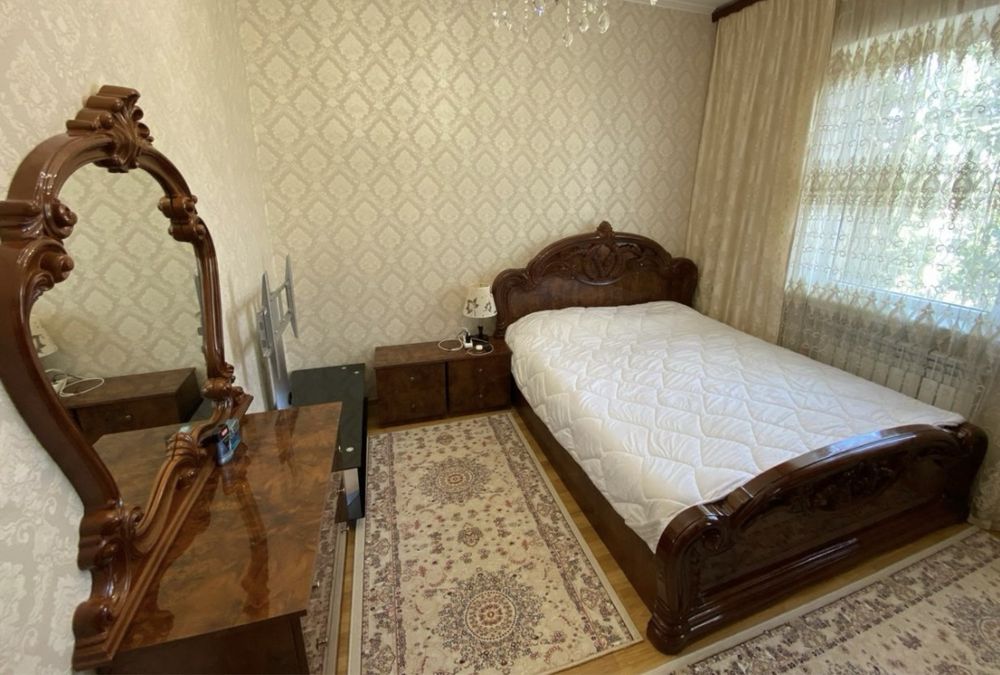 Спальный гарнитур