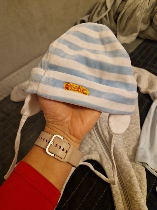 Vând set salopeta bumbac organic 74 + 2 căciuli Steiff