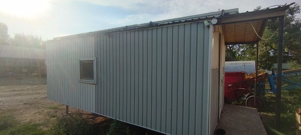 Дом на калесах для охоты, рыбалки и фермерских хозяйства