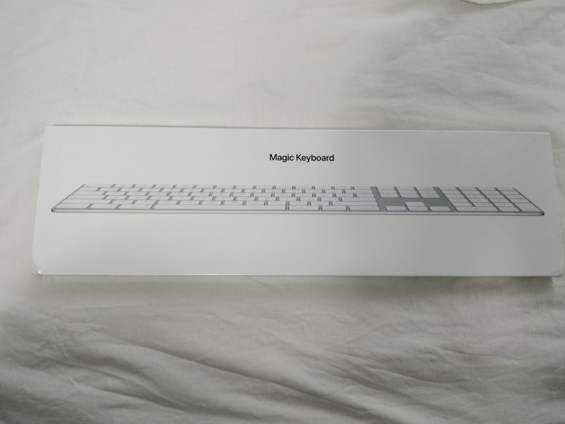 Vând tastatura Wireless Apple+Mouse Magic Trackpad 3