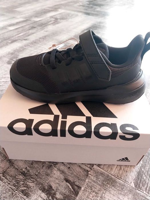 Адидас децки оригинални маратонки