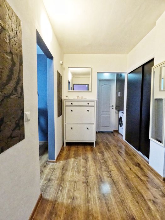 Vand Apartament 2 camere decomandat Alfa si doua locuri de parcare