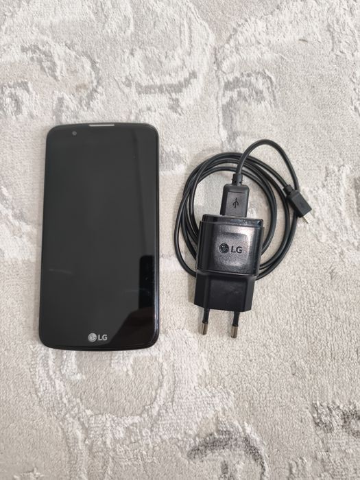 Смартфон LG K40. 4G