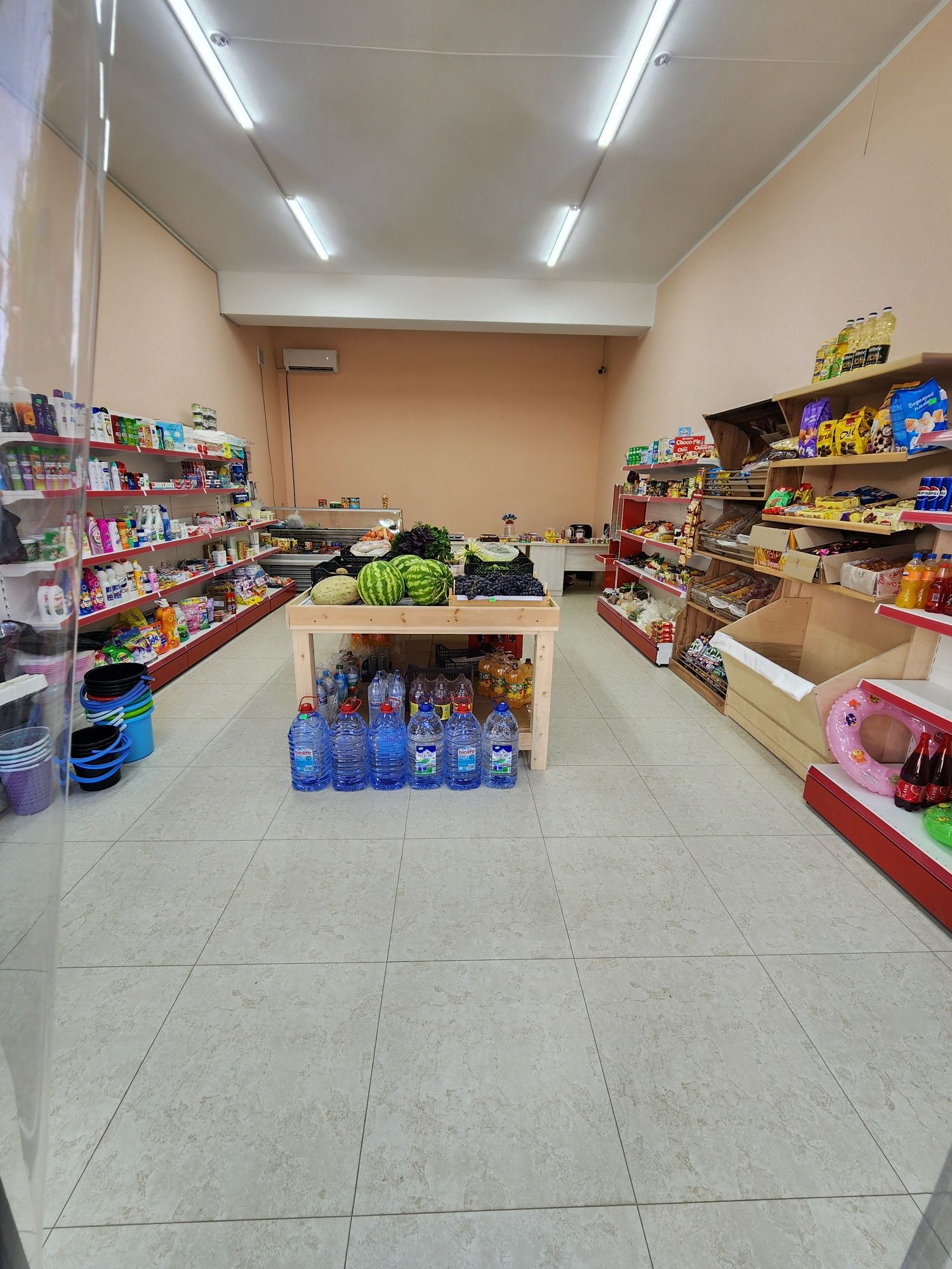 Продаётся нежилое помещение,двухэтажное 600 кв.