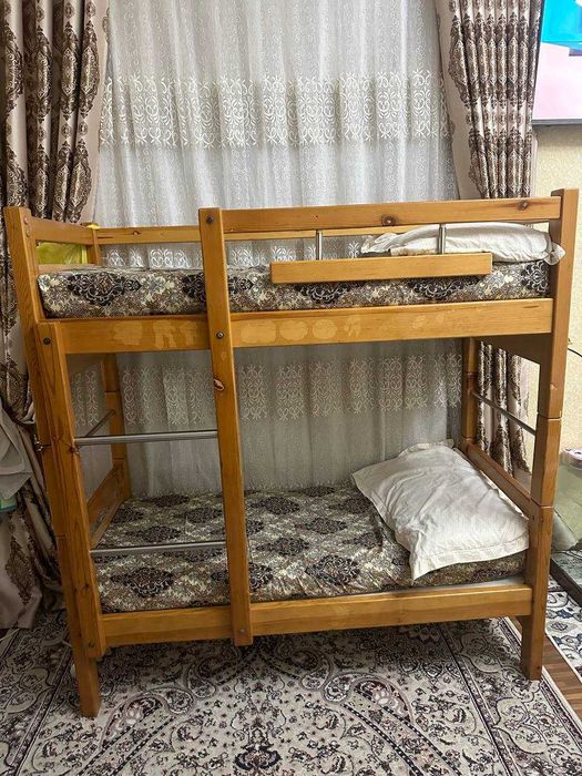 bolalar kravati sotiladi