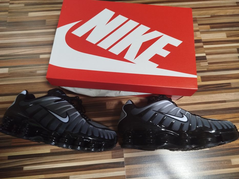 Маратонки Nike Shox Tl