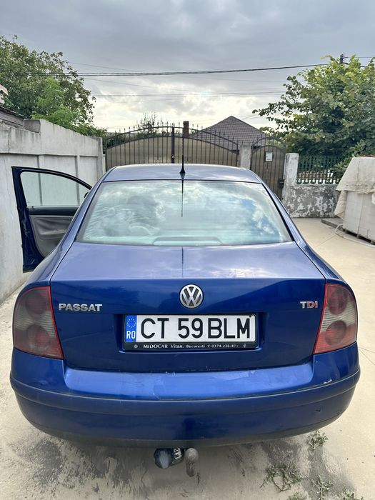 Volkswagen Pasat 2004 la 1100 euro