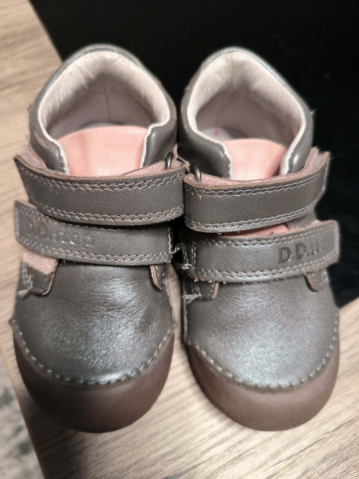 Светещи детски  обувки DD Step