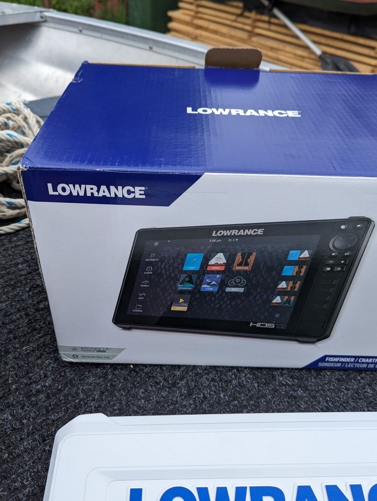 Lowrance HDS Live 12