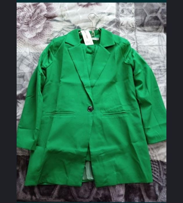 Продам костюм брюки