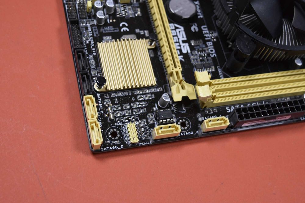 ASUS B85M-K + I5 4460 + CPU Cooler - 1150 сокет . Дъно и процесор.