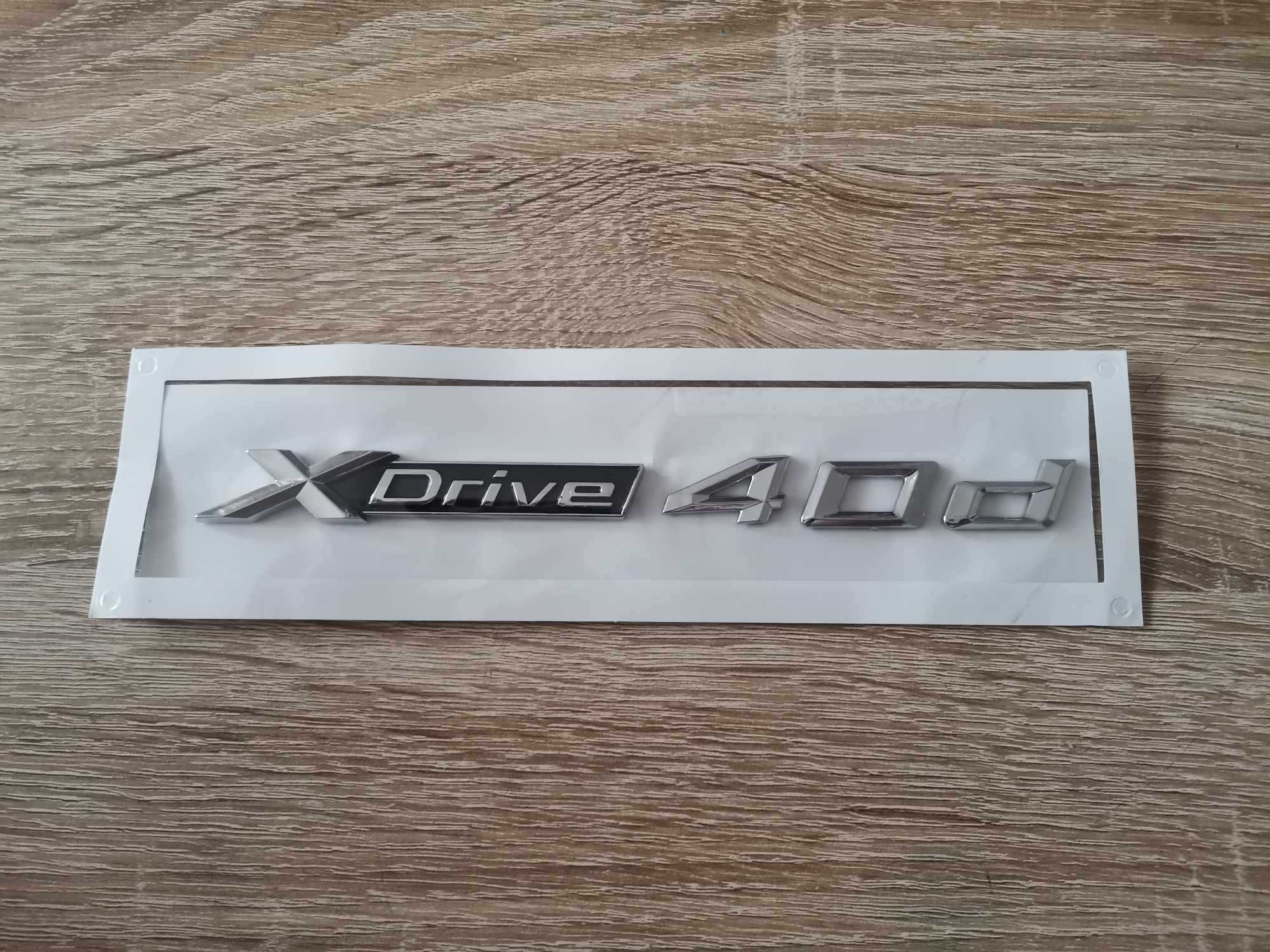 сребрист надпис BMW Xdrive 40d