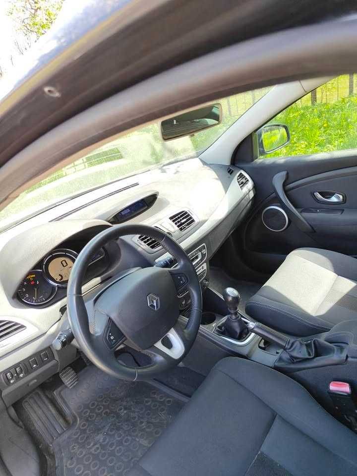 Vând Renault Megane 3 1.5