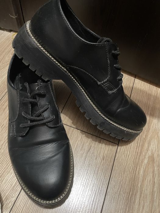 Дамски обувки 37 номер