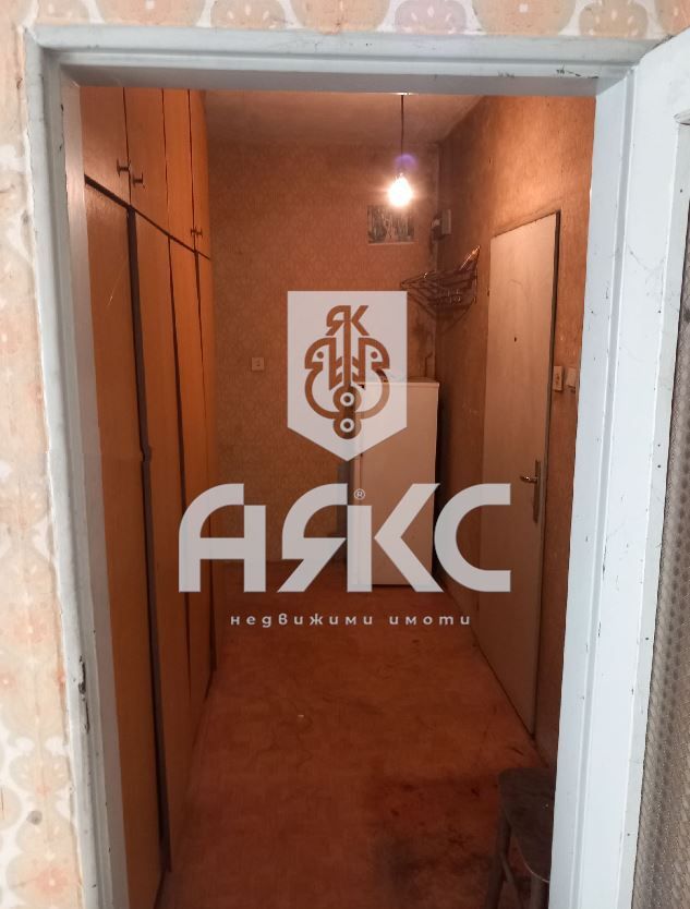 Едностаен апартамент  в кв. Банишора