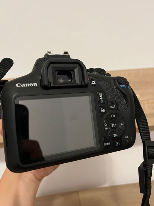 Vând aparat foto Canon