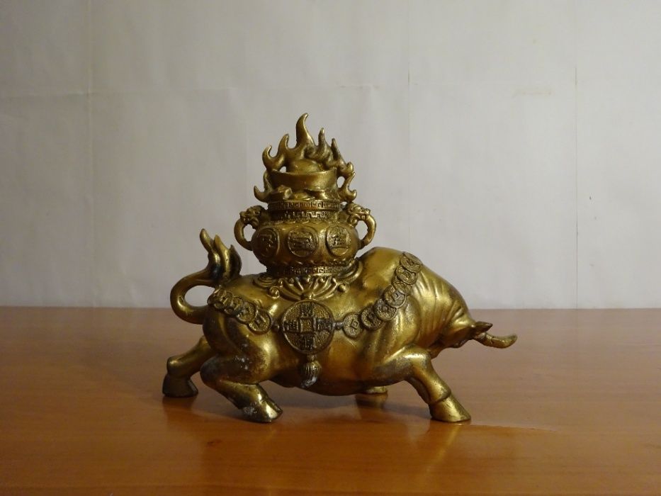 Statueta Feng Shui - Taurul Prosperitatii cu Vasul Bogatiei - RARITATE