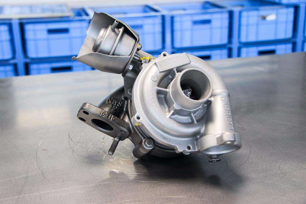 Turbina Peugeot 206 307 308 407 Partner 1.6 hdi 3008 turbo cu montaj