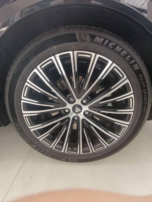 Deepal S09 full Hybrid