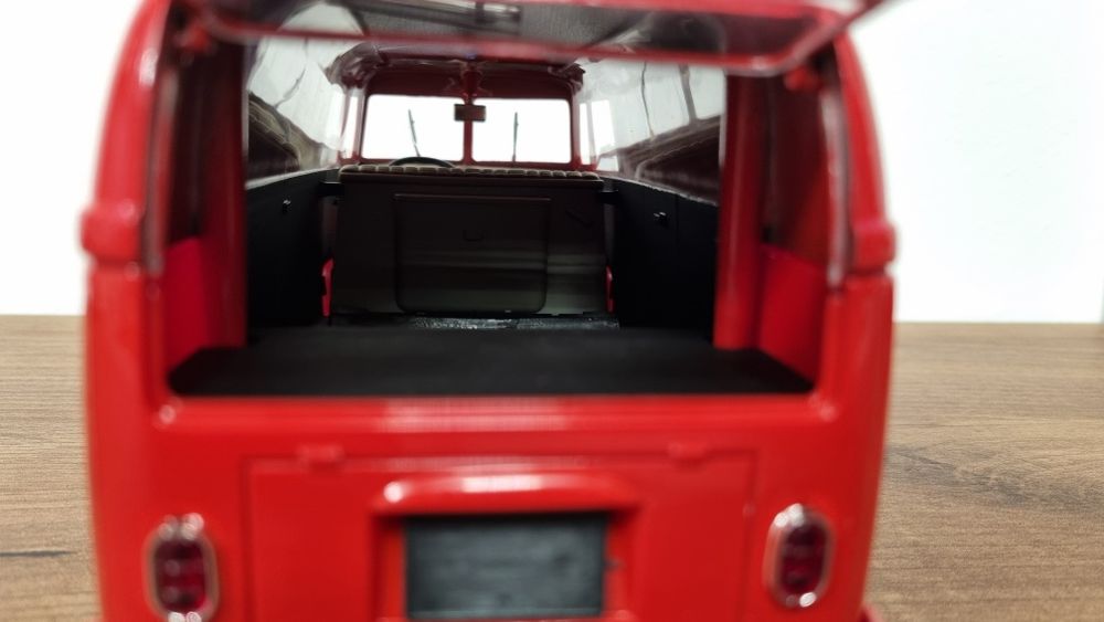 Macheta Bus VW pompier 1:18
