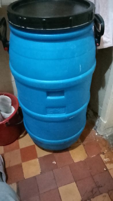 Продам бочку 80 литров