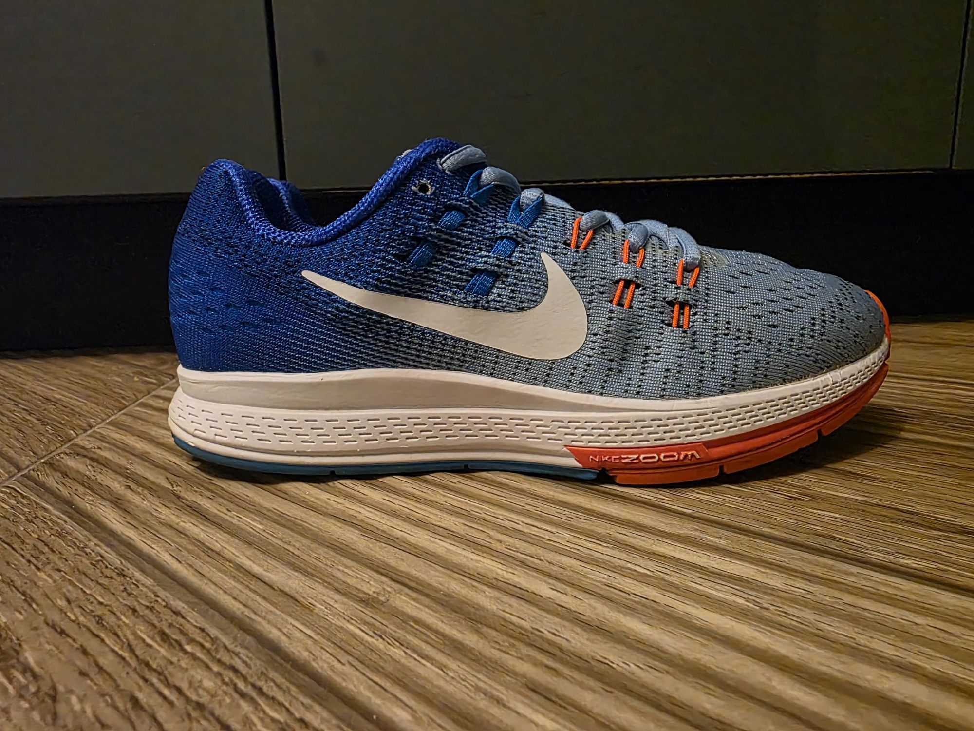 Дамски маратонки NIKE