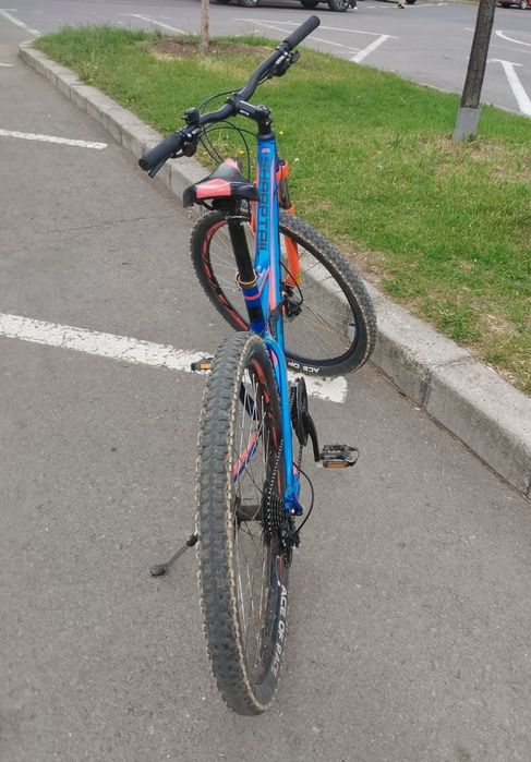 De vânzare bicicleta marca Bulls cu roti pe 29 frane hidraulice tektro