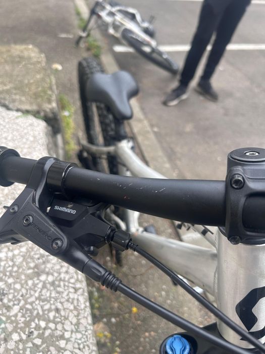 Scott scale 600 (Predare personala in Piatra Neamt)