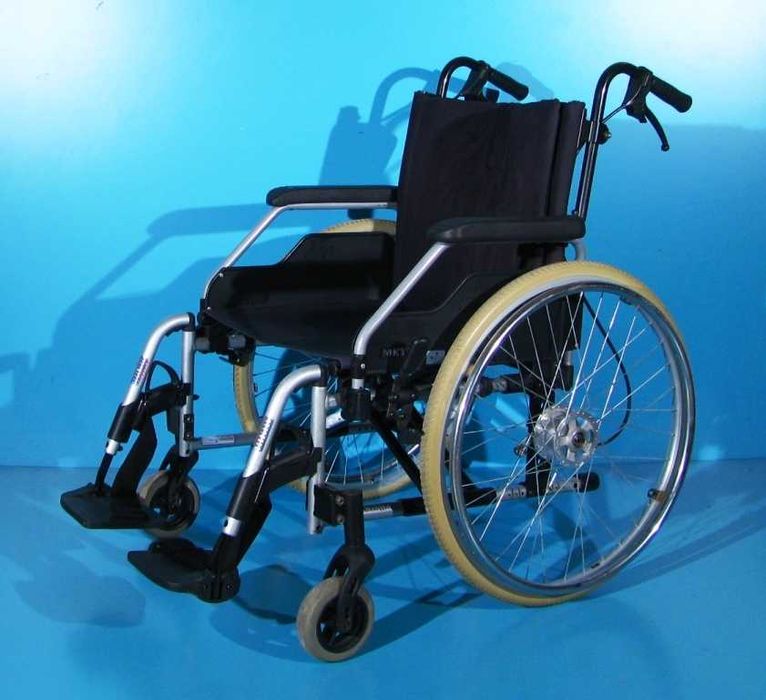 Scaun cu rotile invalizi Meyra - latime sezut 53 cm