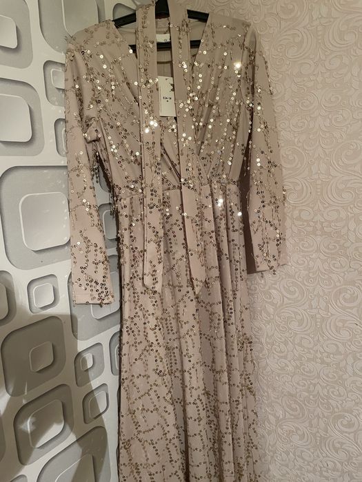 Продаются платья