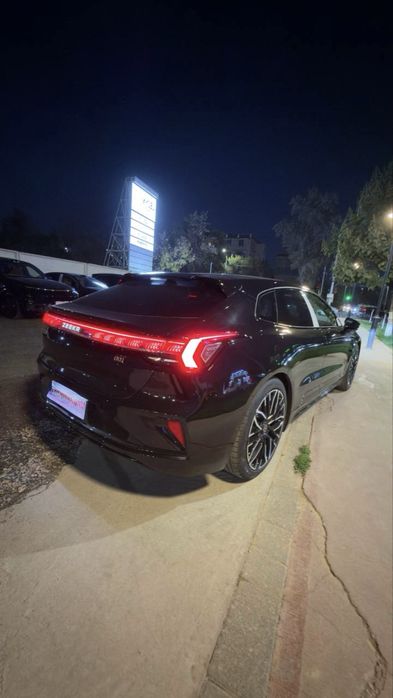 zekeer 001 yuu pazitsa