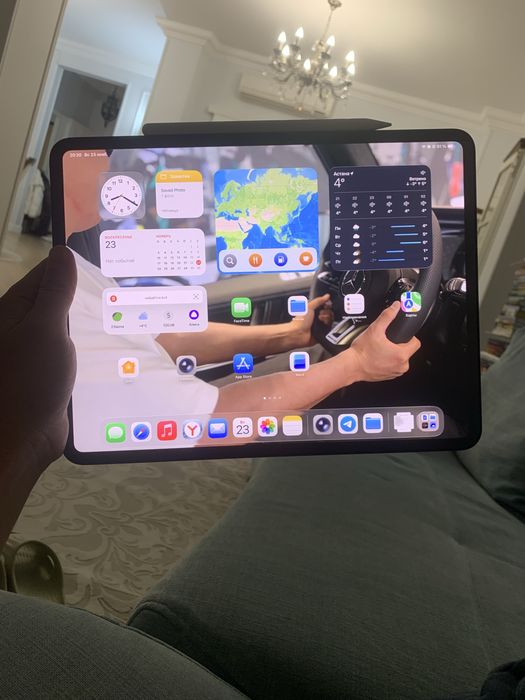 Ipad pro m4 13 256 E sim