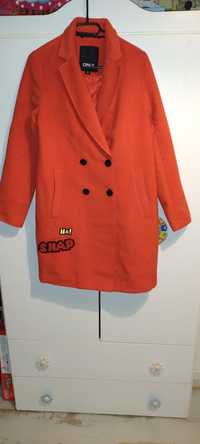 Оригинални и маркови женски якета и палта