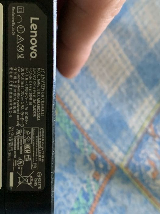 Încărcător LENOVO