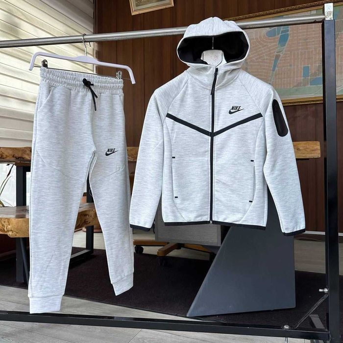 Nike Tech Fleece Unisex Детски Спортни Екипи! Горнище и Долнище!