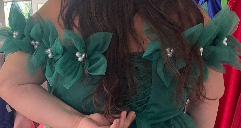 Vand rochii pentru evenimente !!!