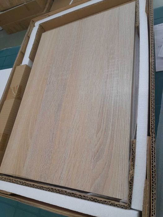 Нощно висящо шкафче -индустриално -50 см ширина в цвят бял ,светъл дъб