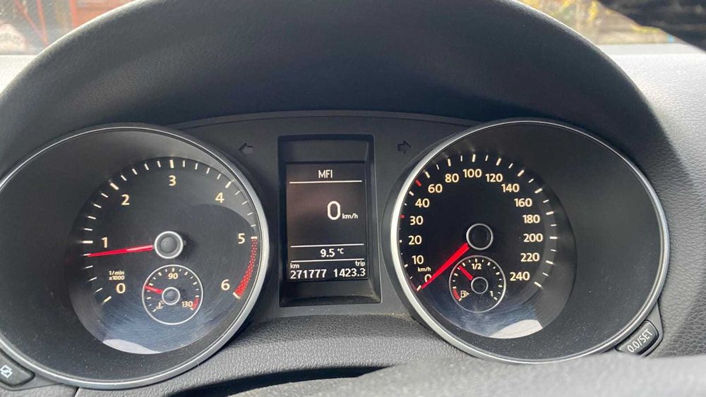 WV Golf 6, - 1,6 - 2011