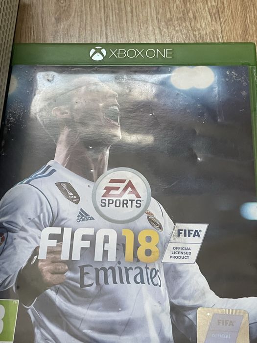 Vând Xbox one s in stare foarte buna,il sau schimb cu scuter sau cross