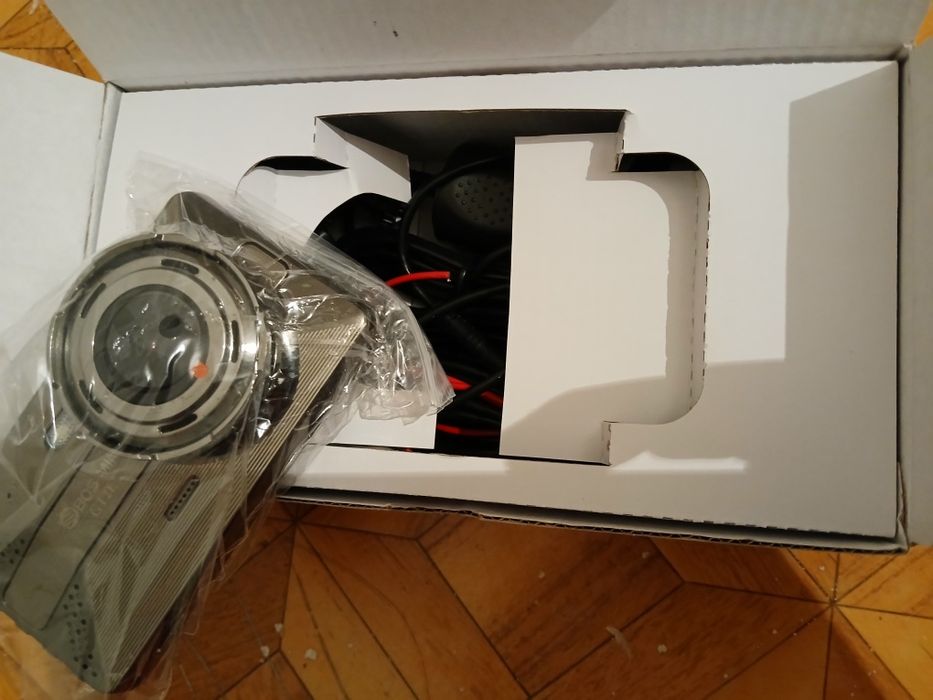 Bos mini  Видеорегистратор на автомобиль